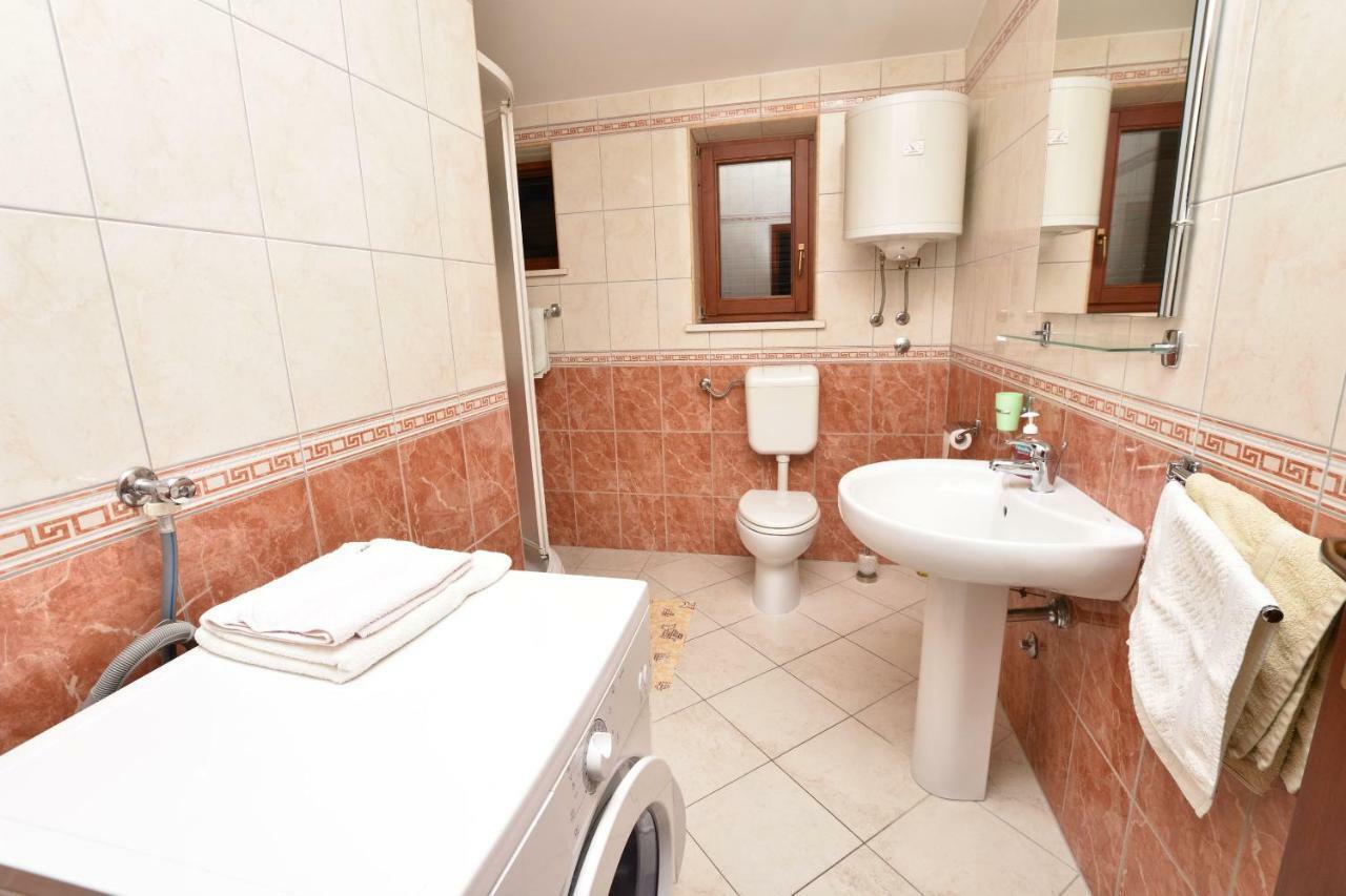 Apartment Zdravko Primošten Екстериор снимка