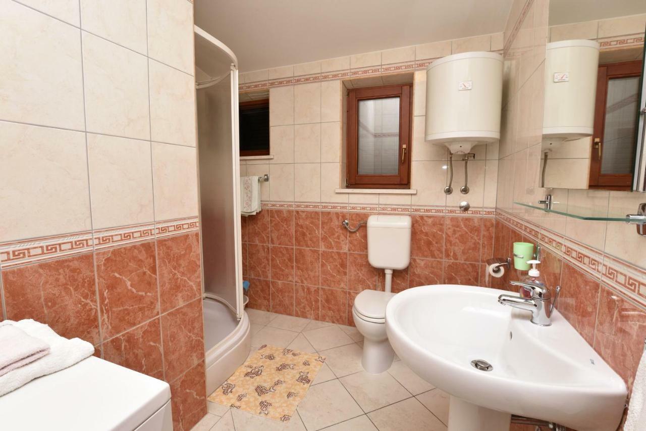 Apartment Zdravko Primošten Екстериор снимка