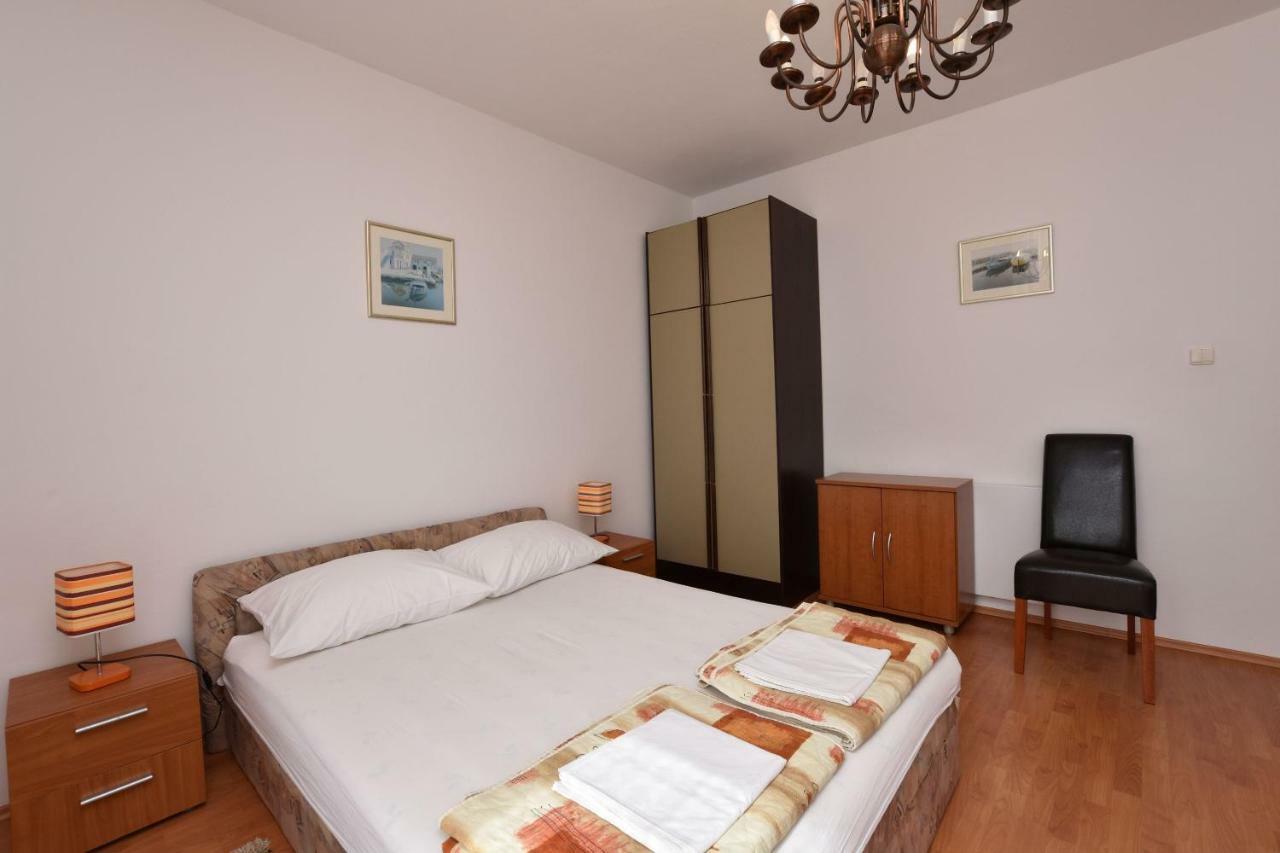 Apartment Zdravko Primošten Екстериор снимка
