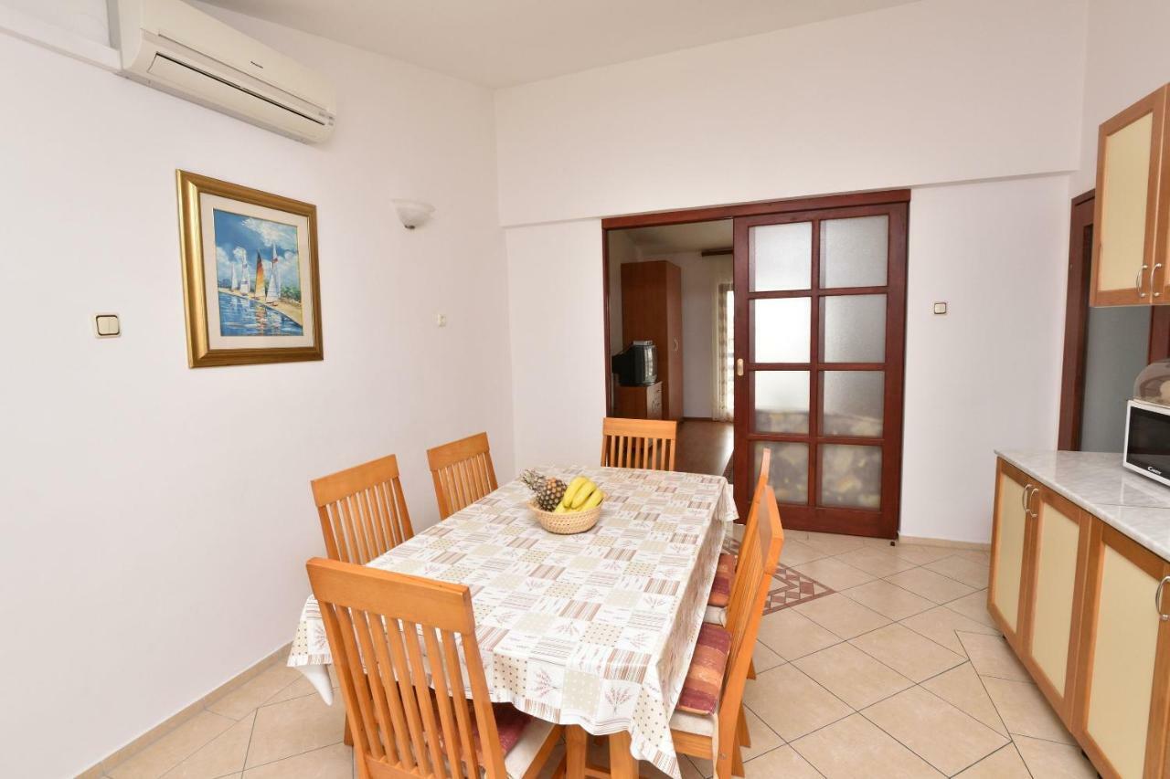Apartment Zdravko Primošten Екстериор снимка